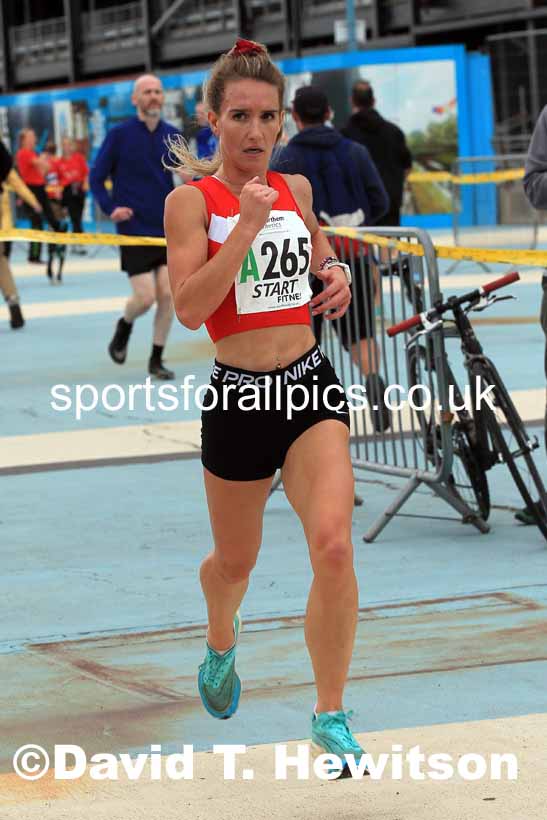 Senior womens 4 Stage Relay, 2022 Northern Road Relays, SportsCity, Manchester. Photo: David T. Hewitson/Sports for All Pics